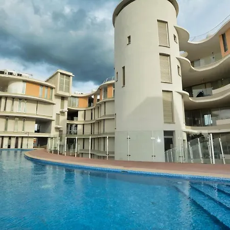 City Center Pool View Larnaka
